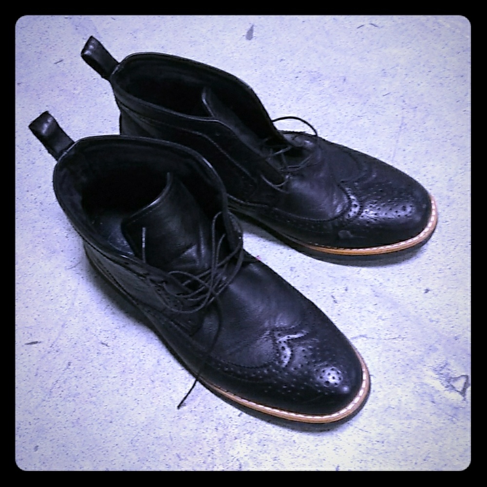 Leather shoes